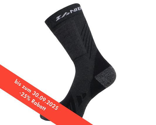 HIKING SOCKS